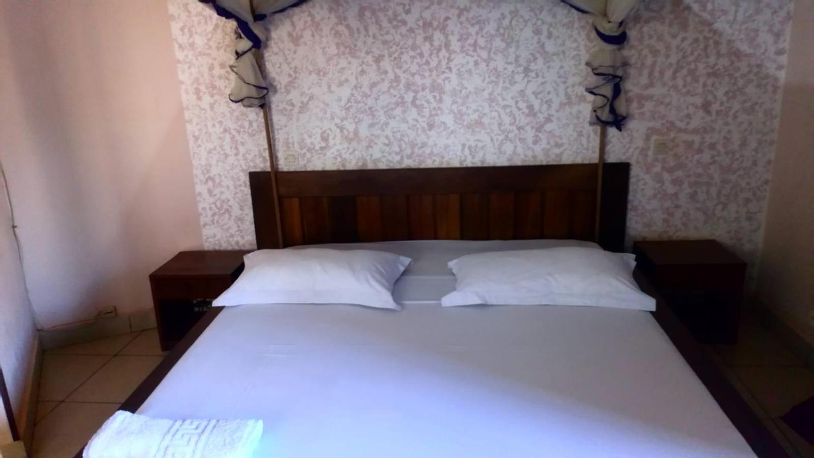 Central Hotel Antsiranana Extérieur photo