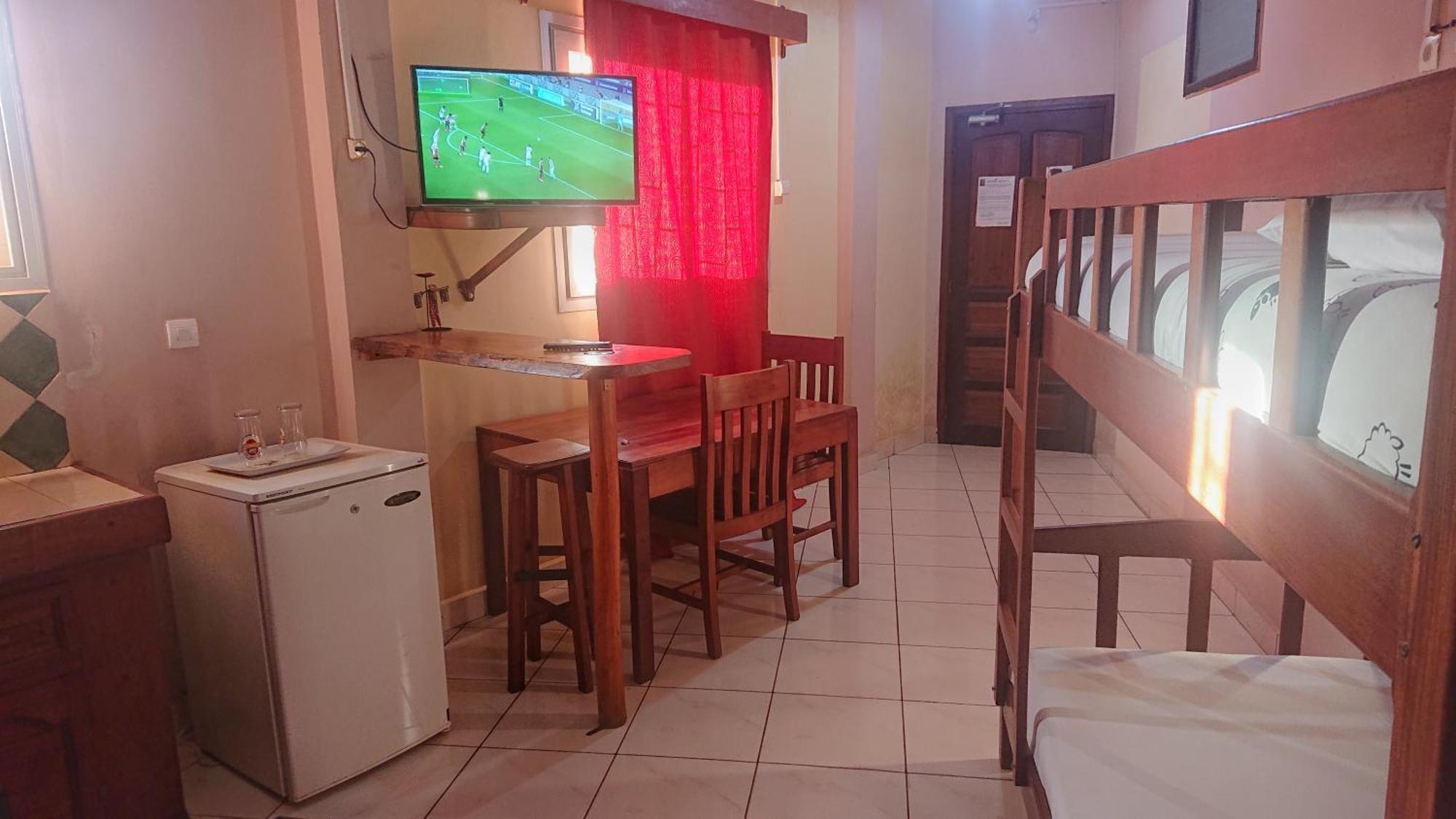 Central Hotel Antsiranana Extérieur photo