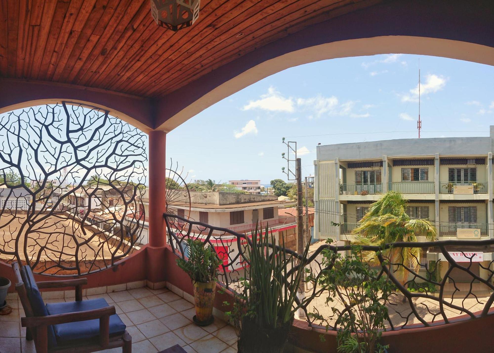 Central Hotel Antsiranana Extérieur photo